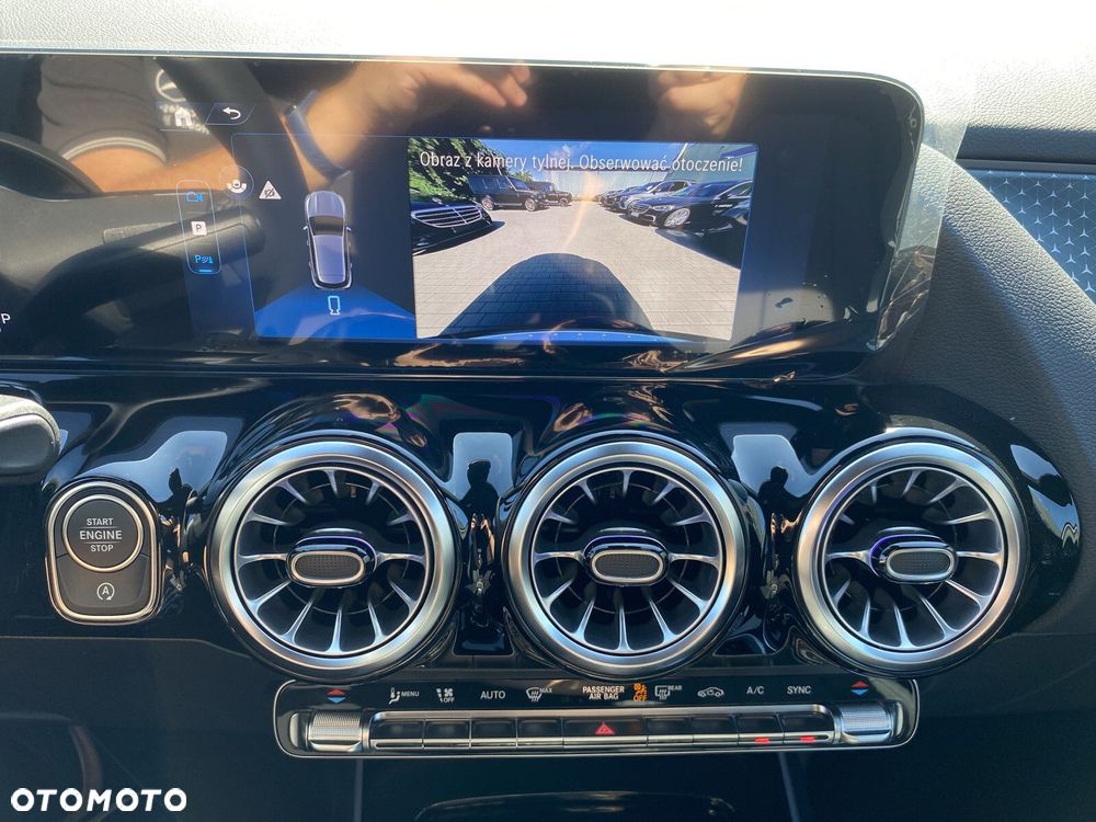 Mercedes-Benz GLA - 20