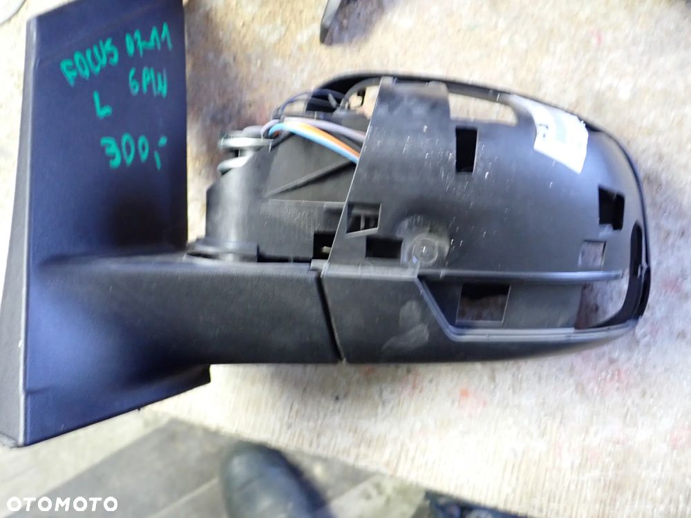 FORD FOCUS 2007-2011 LUSTERKO LEWE 6 PIN 8M5117683YF - 2