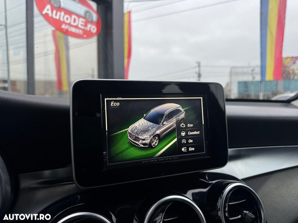 Mercedes-Benz GLC - 24