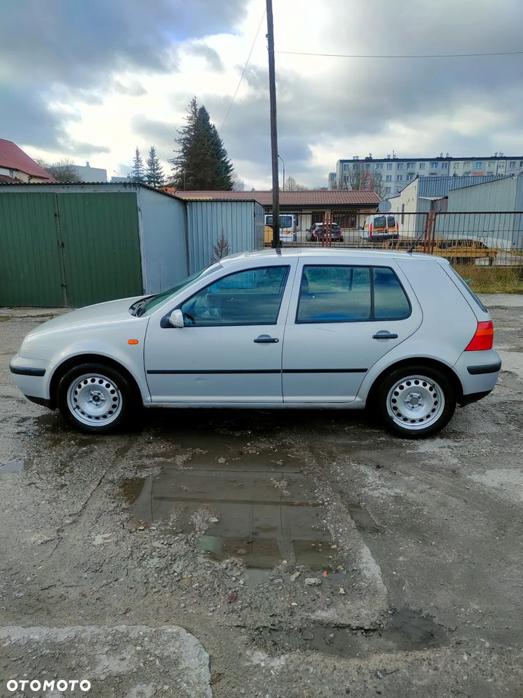 Volkswagen Golf 1.4 Basis - 1