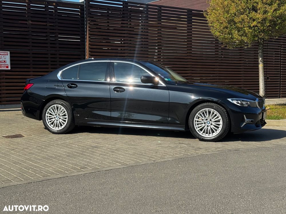 BMW Seria 3 330e Aut. Luxury Line - 11