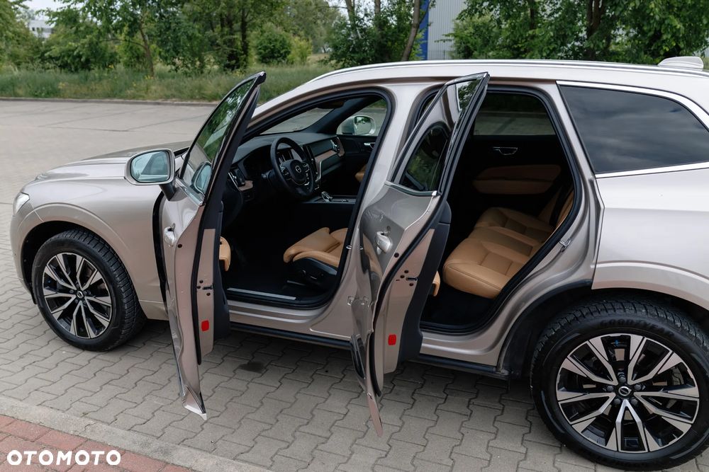 Volvo XC 60 B4 B Plus Bright - 21