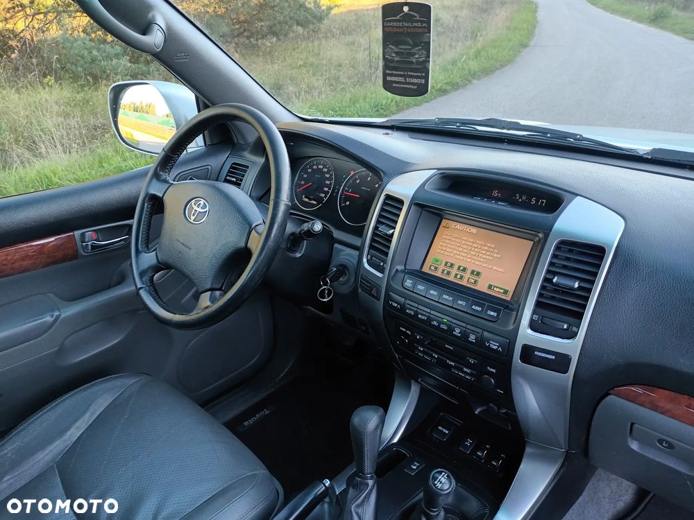 Toyota Land Cruiser - 19