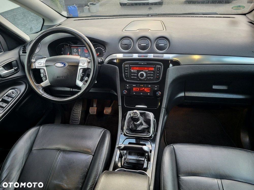 Ford S-Max - 15