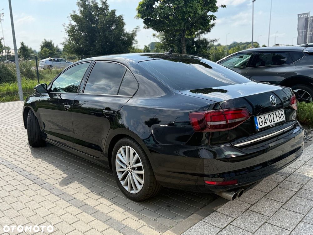 Volkswagen Jetta 1.4 TSI BMT Comfortline DSG - 2