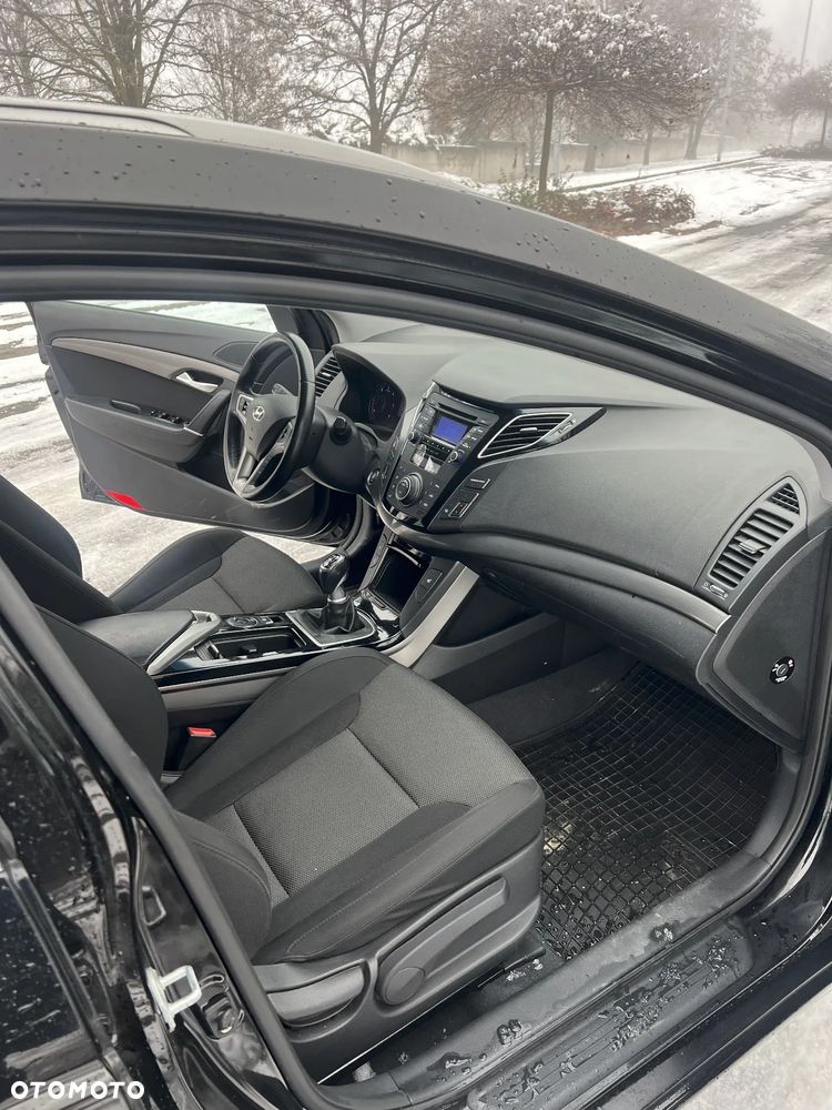 Hyundai i40 i40cw 1.7 CRDi Fifa World Cup Edition - 33