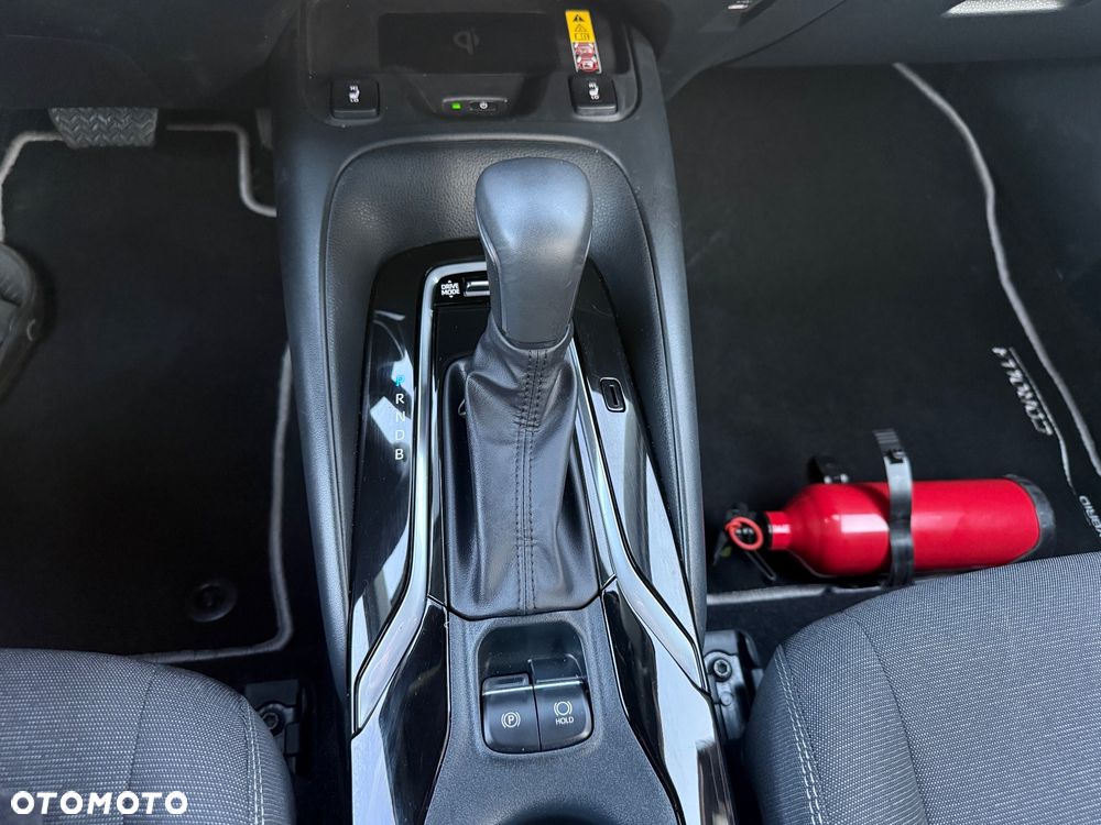 Toyota Corolla 1.8 Hybrid Comfort - 23