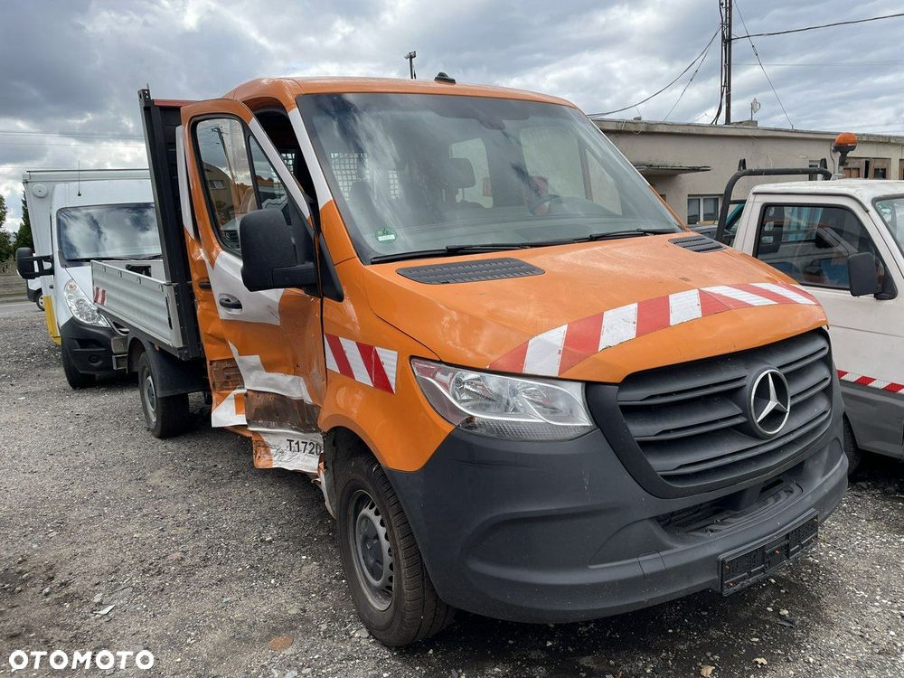 Mercedes-Benz Sprinter - 2