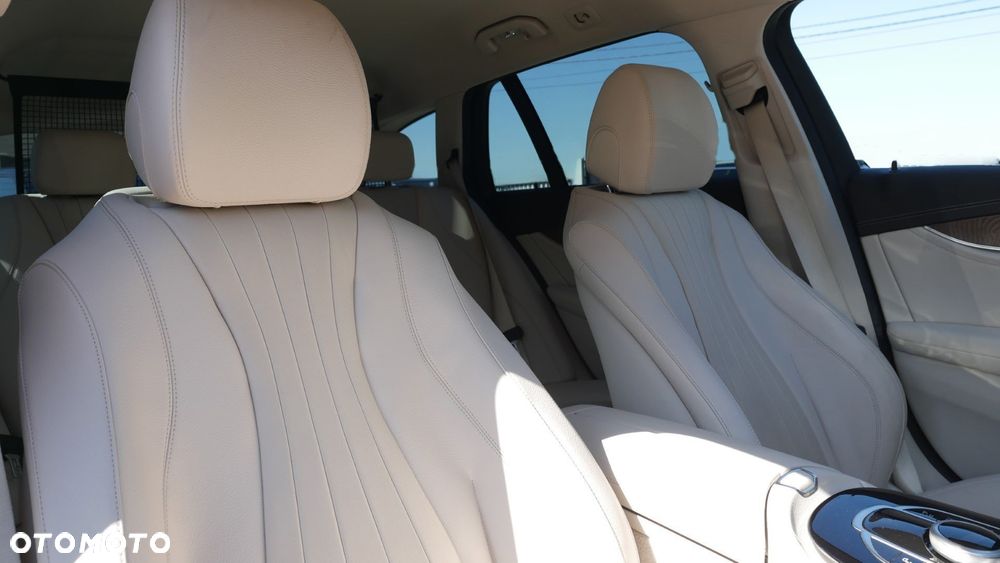 Mercedes-Benz Klasa E 300 de 9G-TRONIC Exclusive - 20