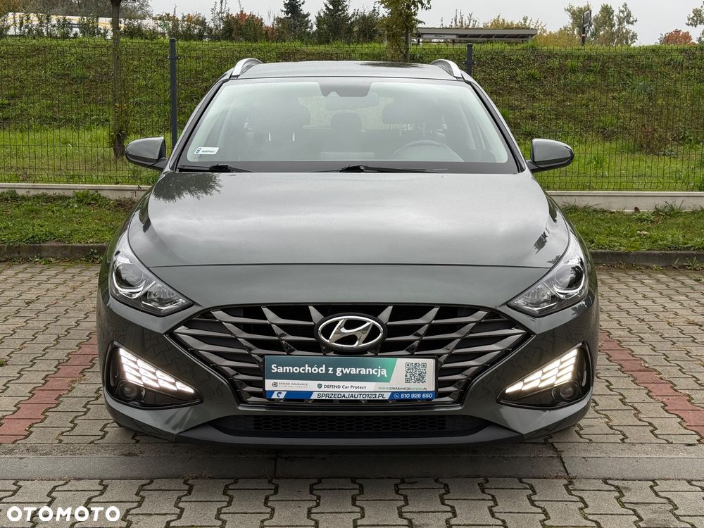 Hyundai i30 1.5 DPI Classic + - 28