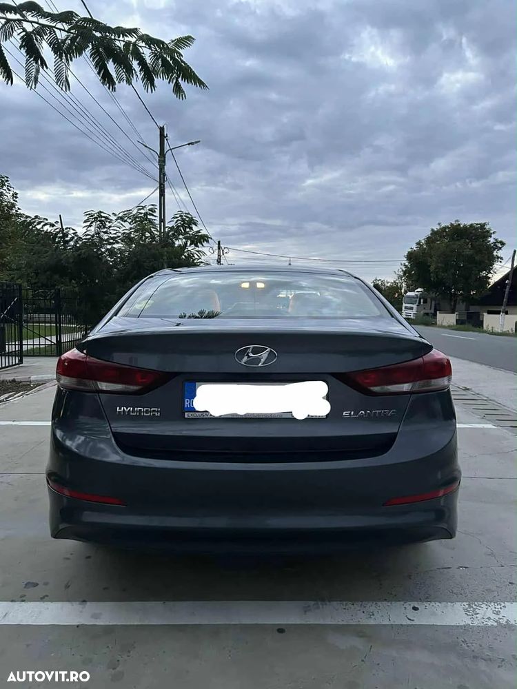 Hyundai Elantra 1.6 MPi Highway - 8