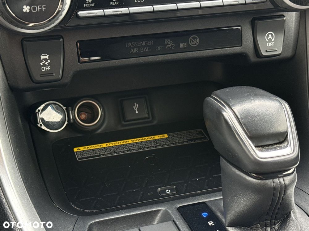 Toyota RAV4 2.0 Comfort 4x4 - 21