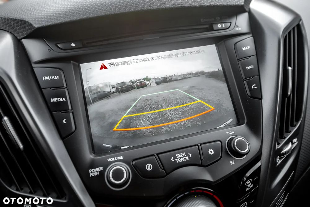 Hyundai Veloster 1.6 Turbo Premium - 28