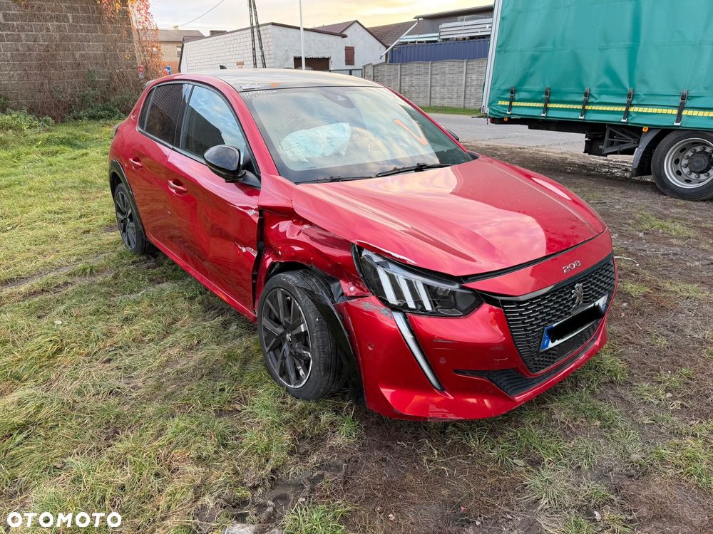 Peugeot 208 - 6