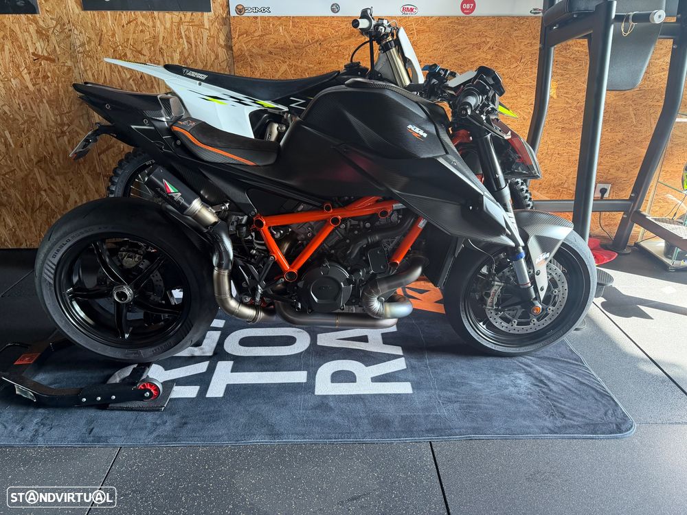 KTM 1390 Super Duke R Evo 1290 Super Duke Evo - 9