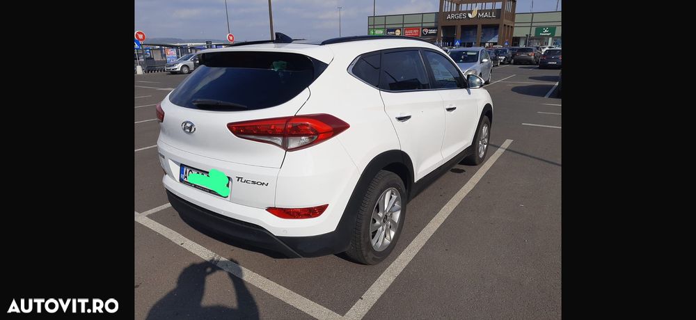Hyundai Tucson - 2