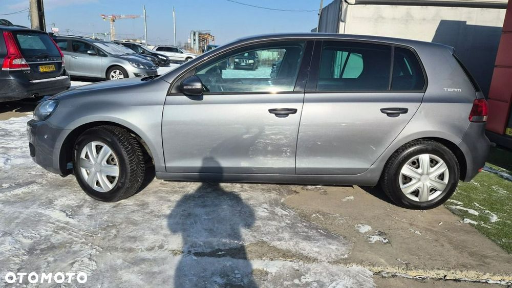 Volkswagen Golf - 8
