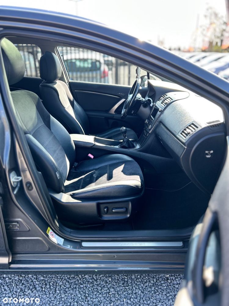 Toyota Avensis 2.2 D-4D Prestige Premium - 21