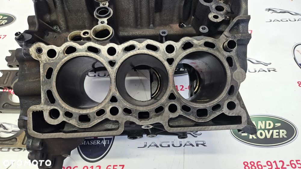 Jaguar XJ 351 3.0D 306DT V6 DIESEL Blok silnika 9X2Q6015CC - 5