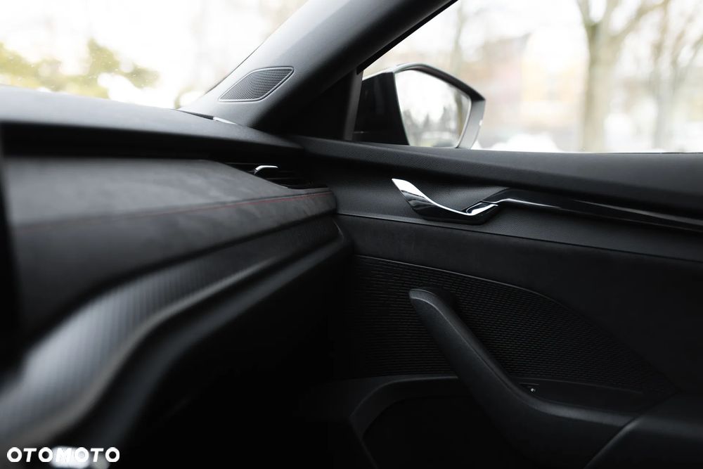 Skoda Octavia 2.0 TSI GPF RS 245 DSG - 18