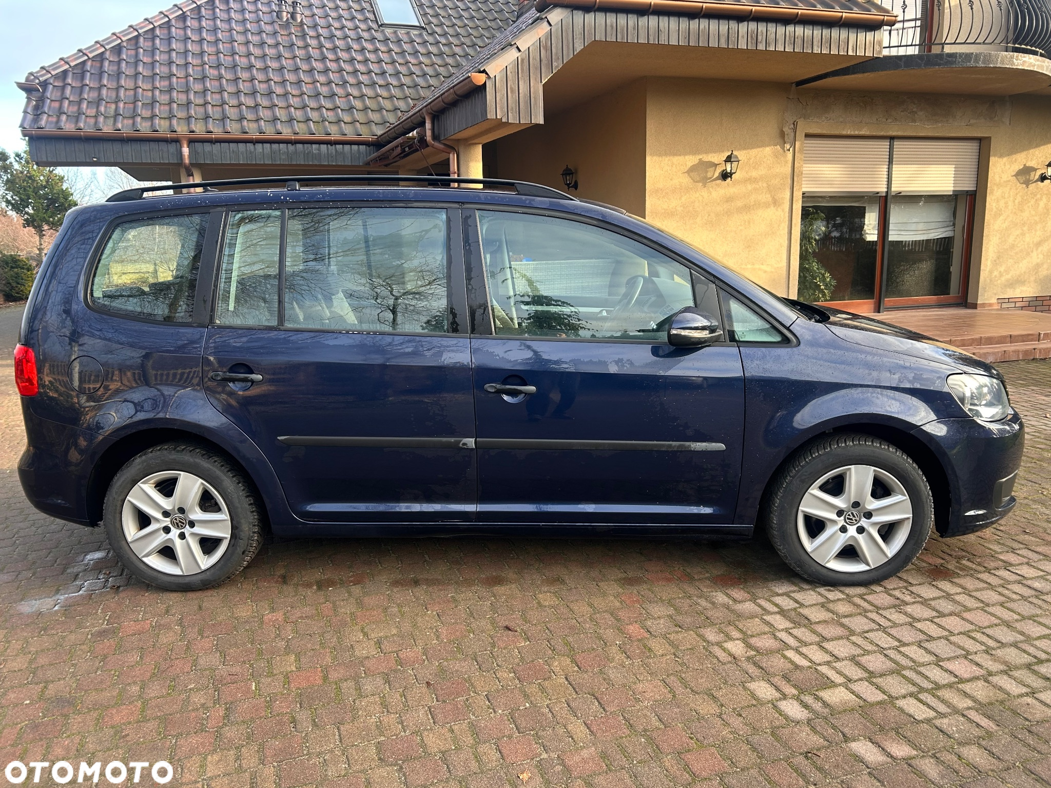 Volkswagen Touran 1.6 TDI DPF BlueMot Comfortline - 8