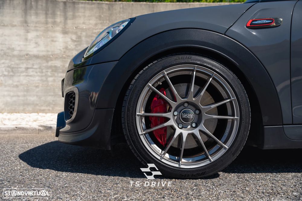 MINI 3 Portas John Cooper Works Aut. - 10