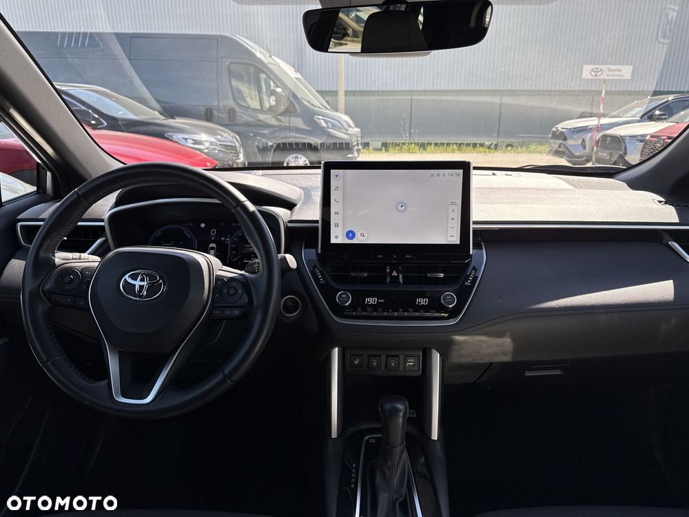 Toyota Corolla Cross - 9