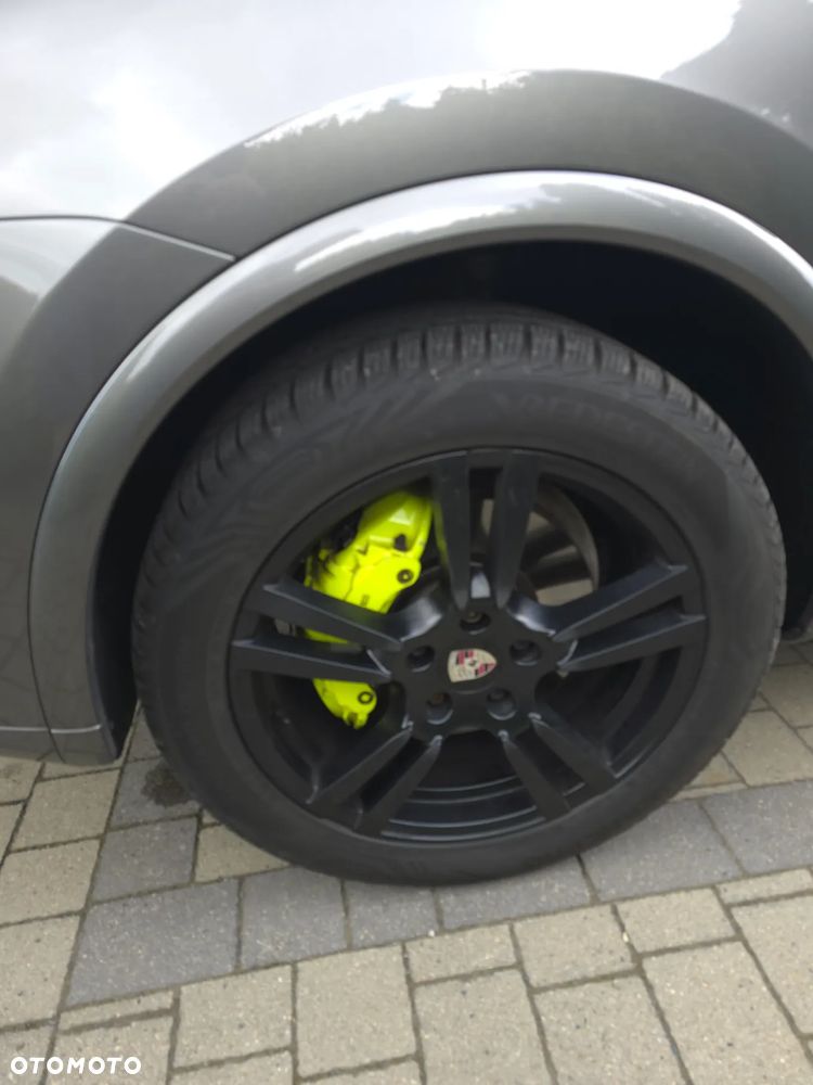 Porsche Cayenne Standard - 8