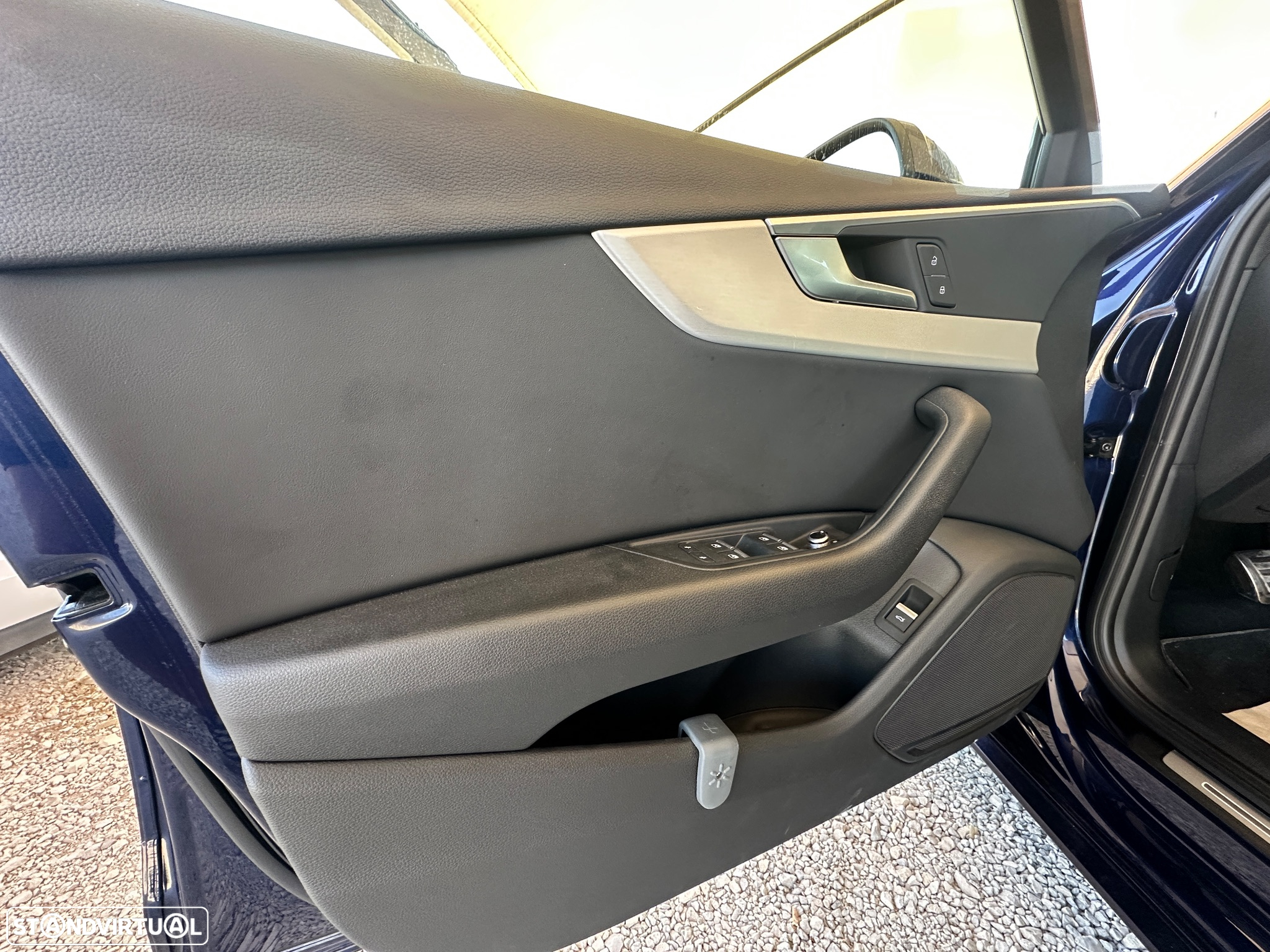 Audi A4 40 TDI quattro S line S tronic - 11