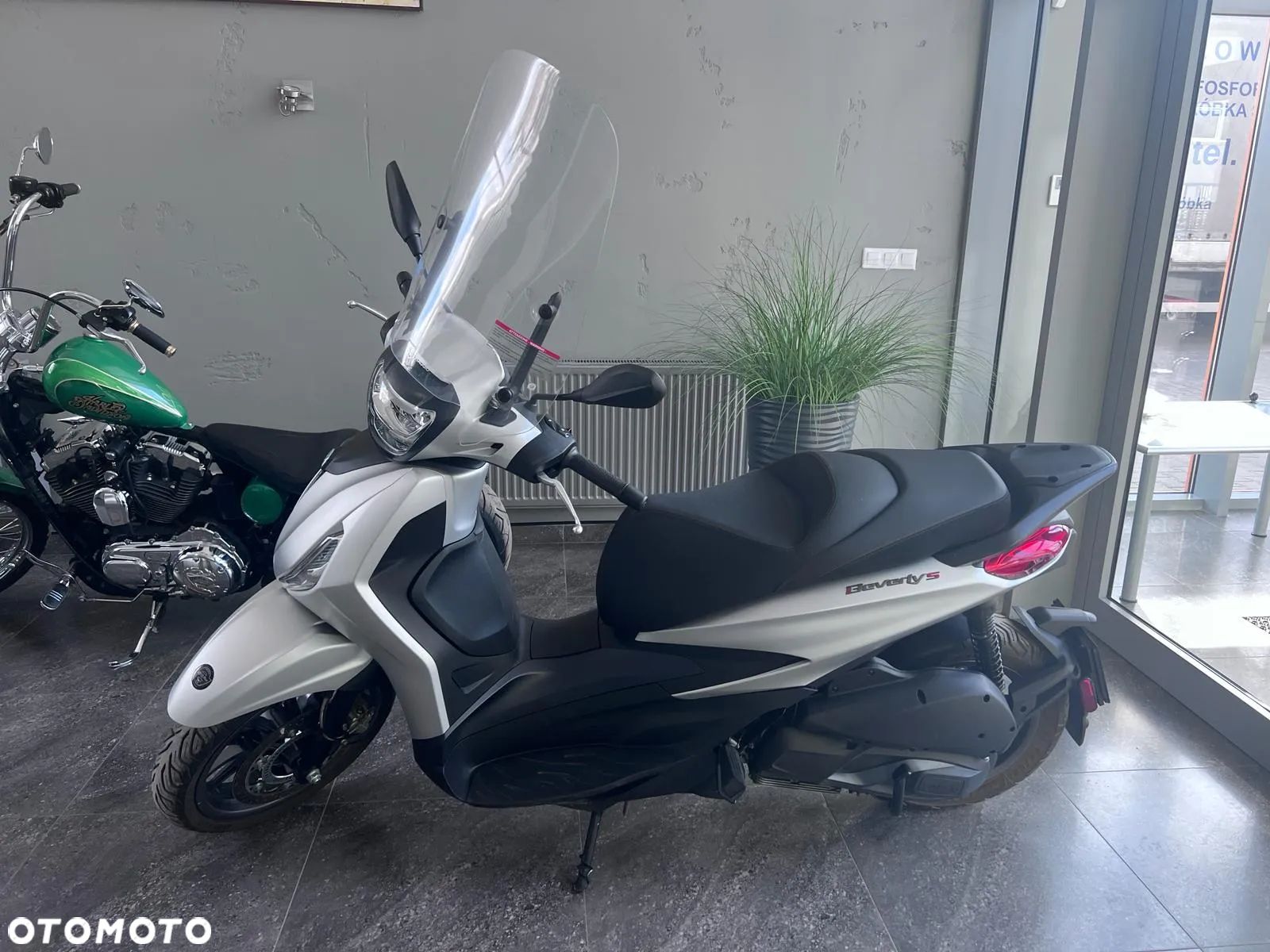Piaggio Beverly - 1