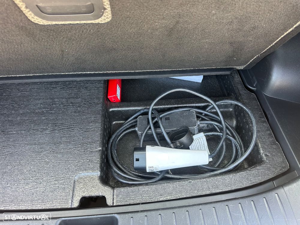 Kia Sportage 1.6 T-GDI AWD Base - 22