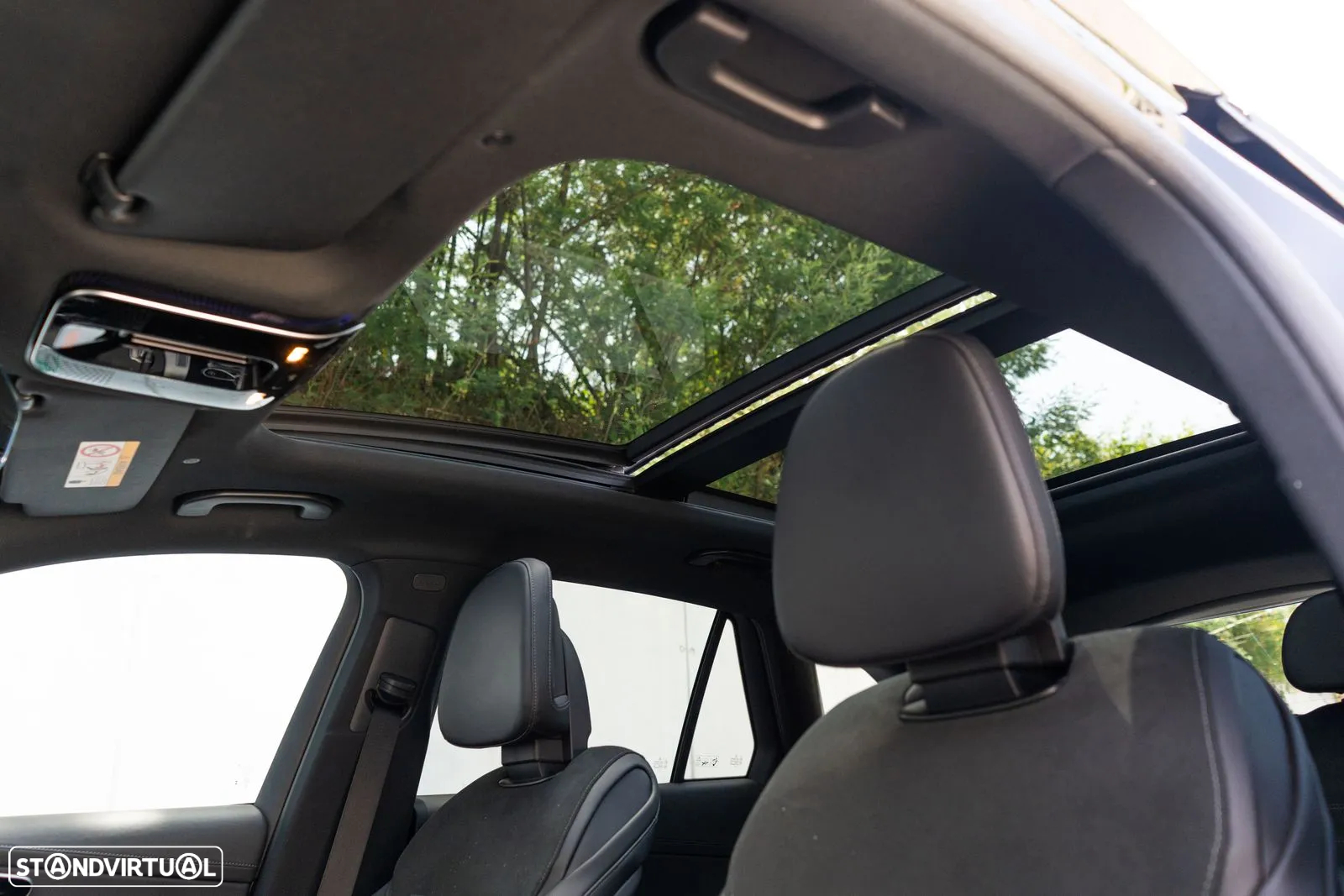 Mercedes-Benz GLC 300 e 4Matic - 8