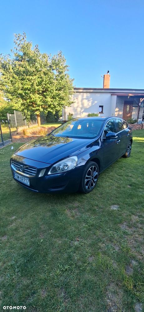 Volvo V60 D2 Momentum - 1