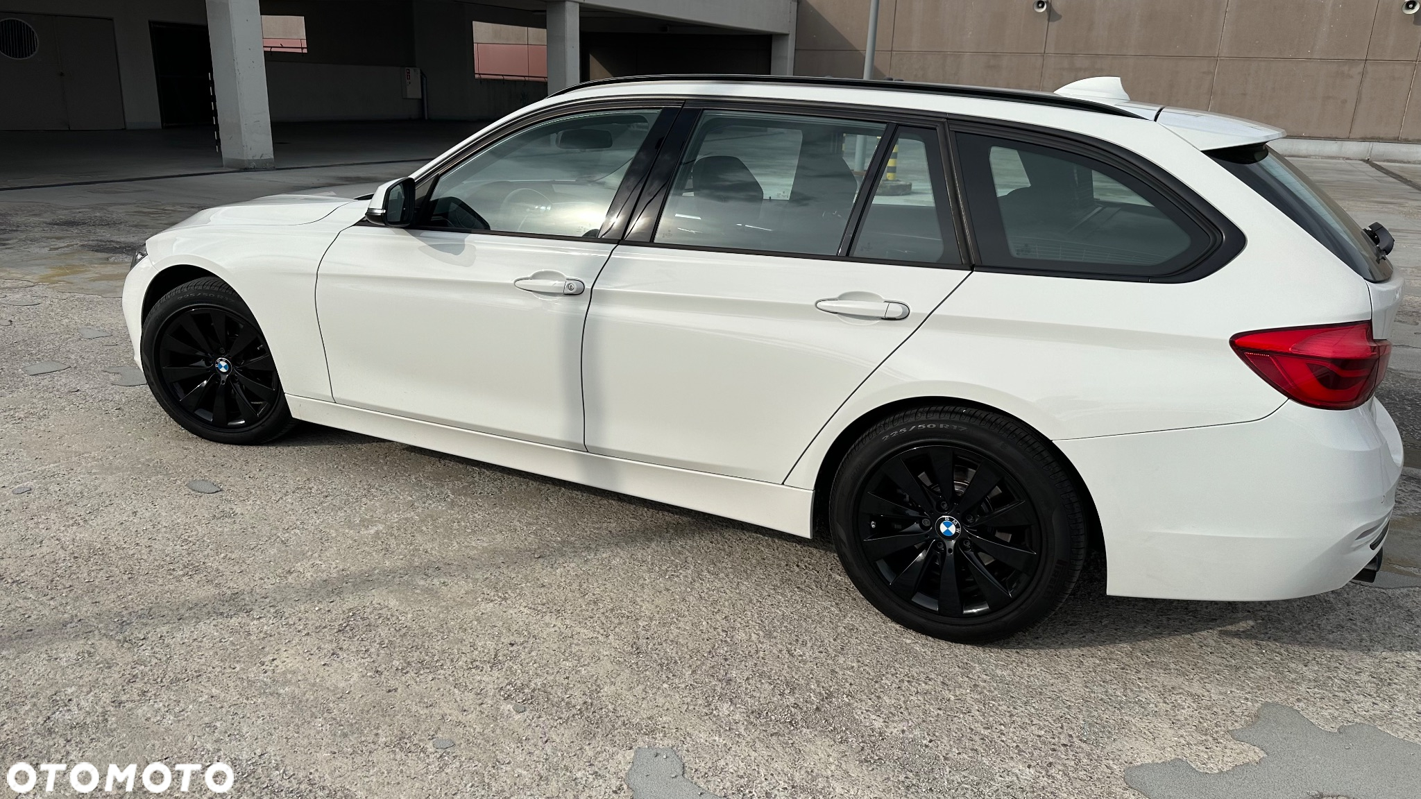 BMW Seria 3 330i xDrive Sport Line Shadow sport - 2