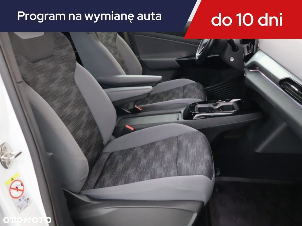 Volkswagen ID.4 - 11