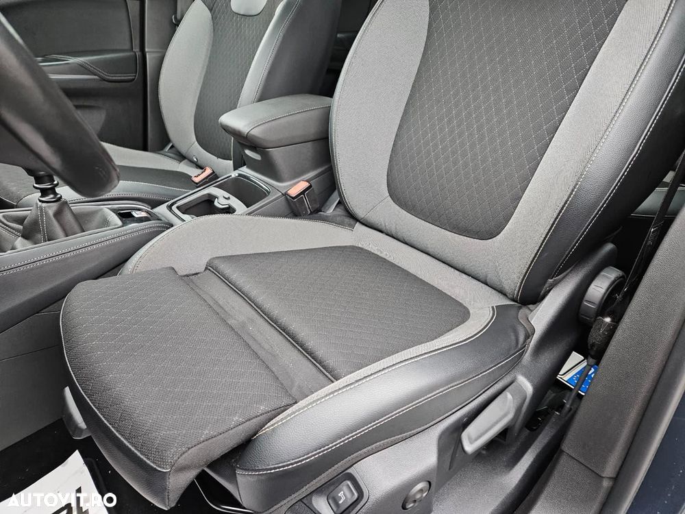 Opel Grandland X - 12