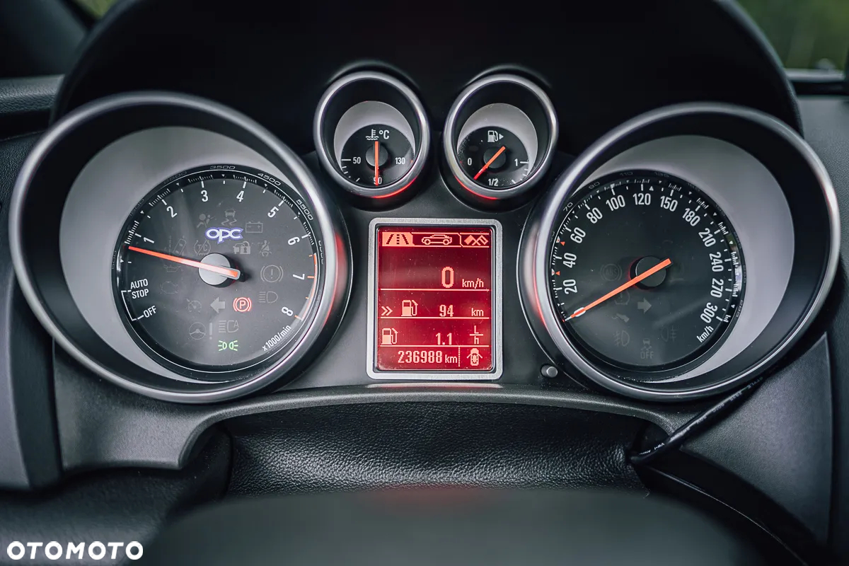 Opel Astra OPC Start/Stop - 16