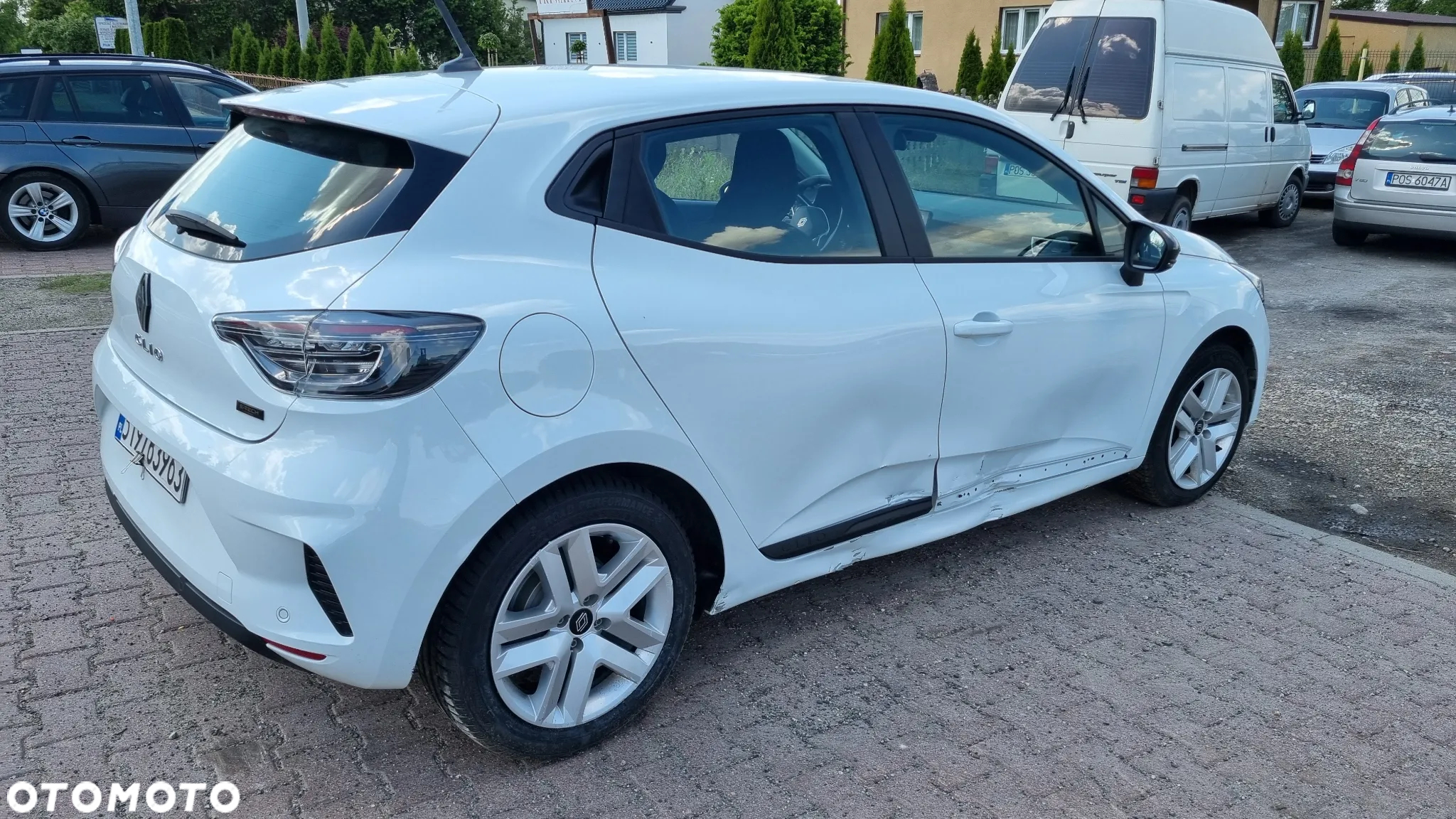 Renault Clio 1.6 E-TECH Equilibre - 3