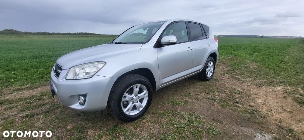 Toyota RAV4 2.0 4x4 Travel - 1
