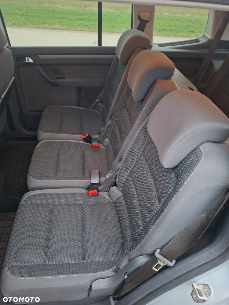 Volkswagen Touran 1.6 TDI DPF BlueMotion Technology Comfortline - 9