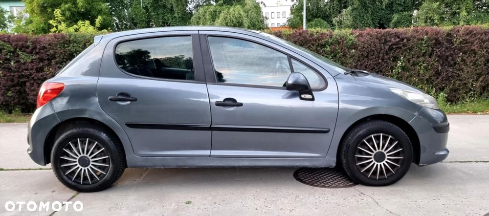 Peugeot 207 1.4 16V Presence - 4