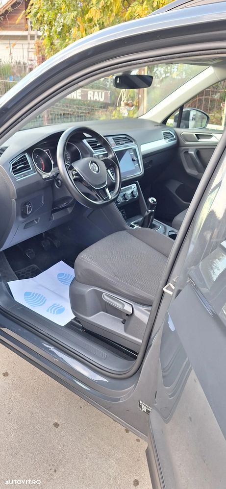 Volkswagen Tiguan - 4