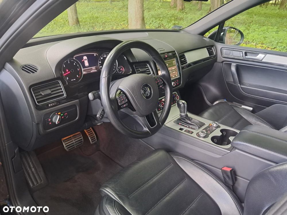 Volkswagen Touareg 3.0 V6 TDI 4XMot BMT - 12