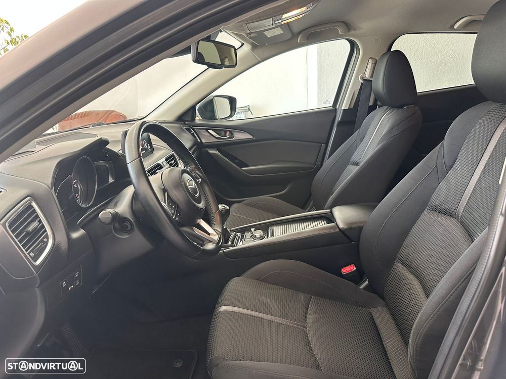 Mazda 3 Hatchback 1.5 Sky-D Excellence Navi - 9