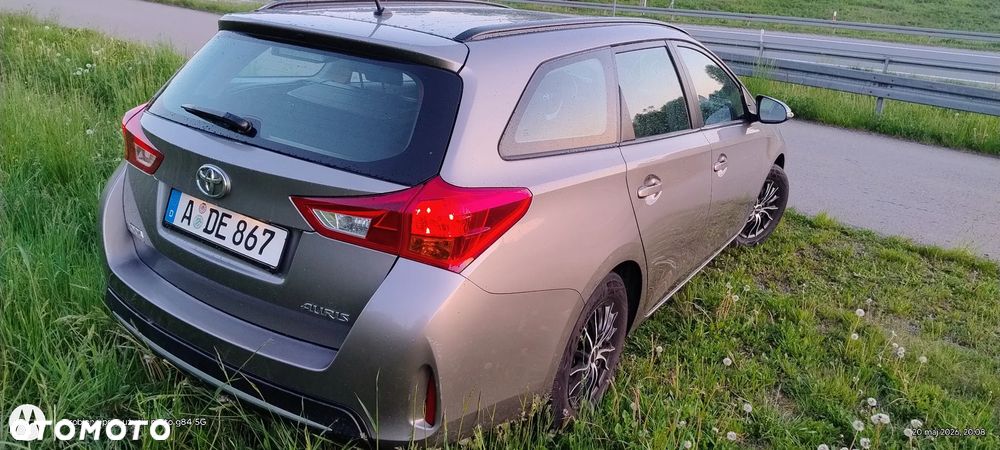 Toyota Auris 1.4 D-4D Dynamic - 9