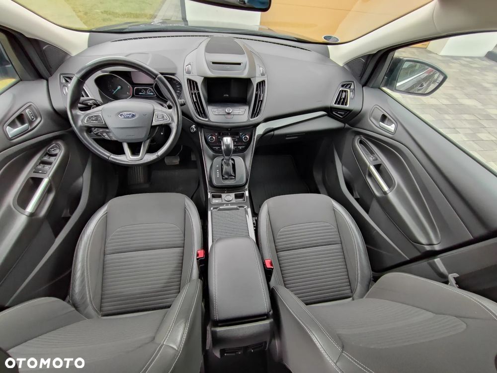 Ford Kuga 2.0 TDCi 4WD Titanium Plus - 29