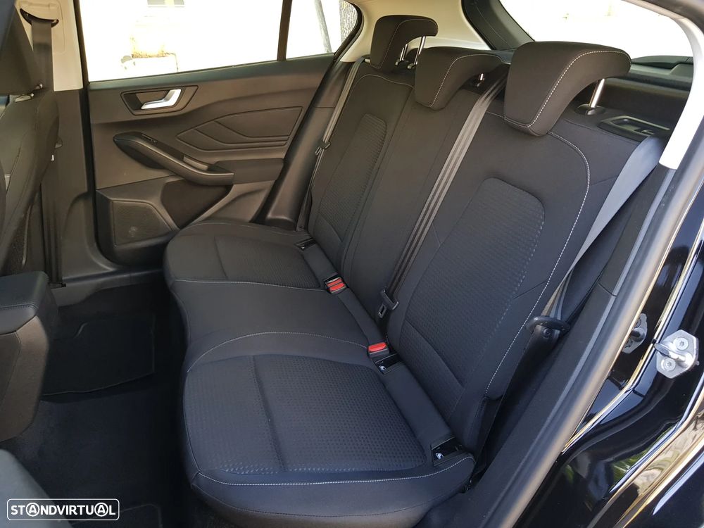 Ford Focus 1.5 TDCi ECOBlue Connected Aut. - 37