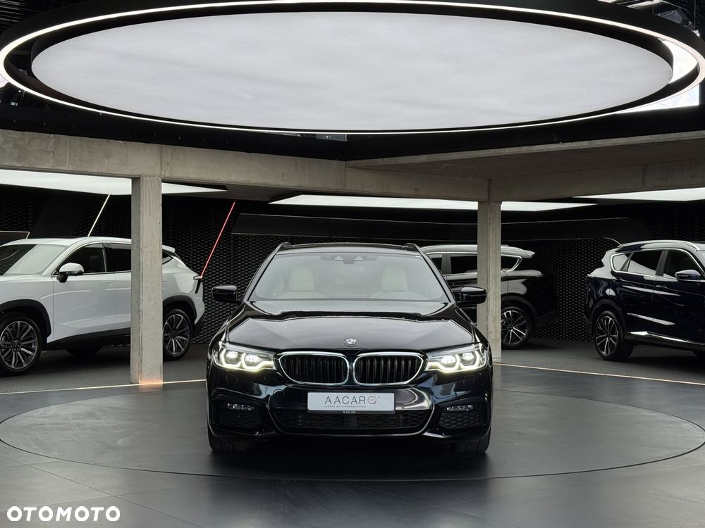 BMW Seria 5 530i xDrive M Sport sport - 9