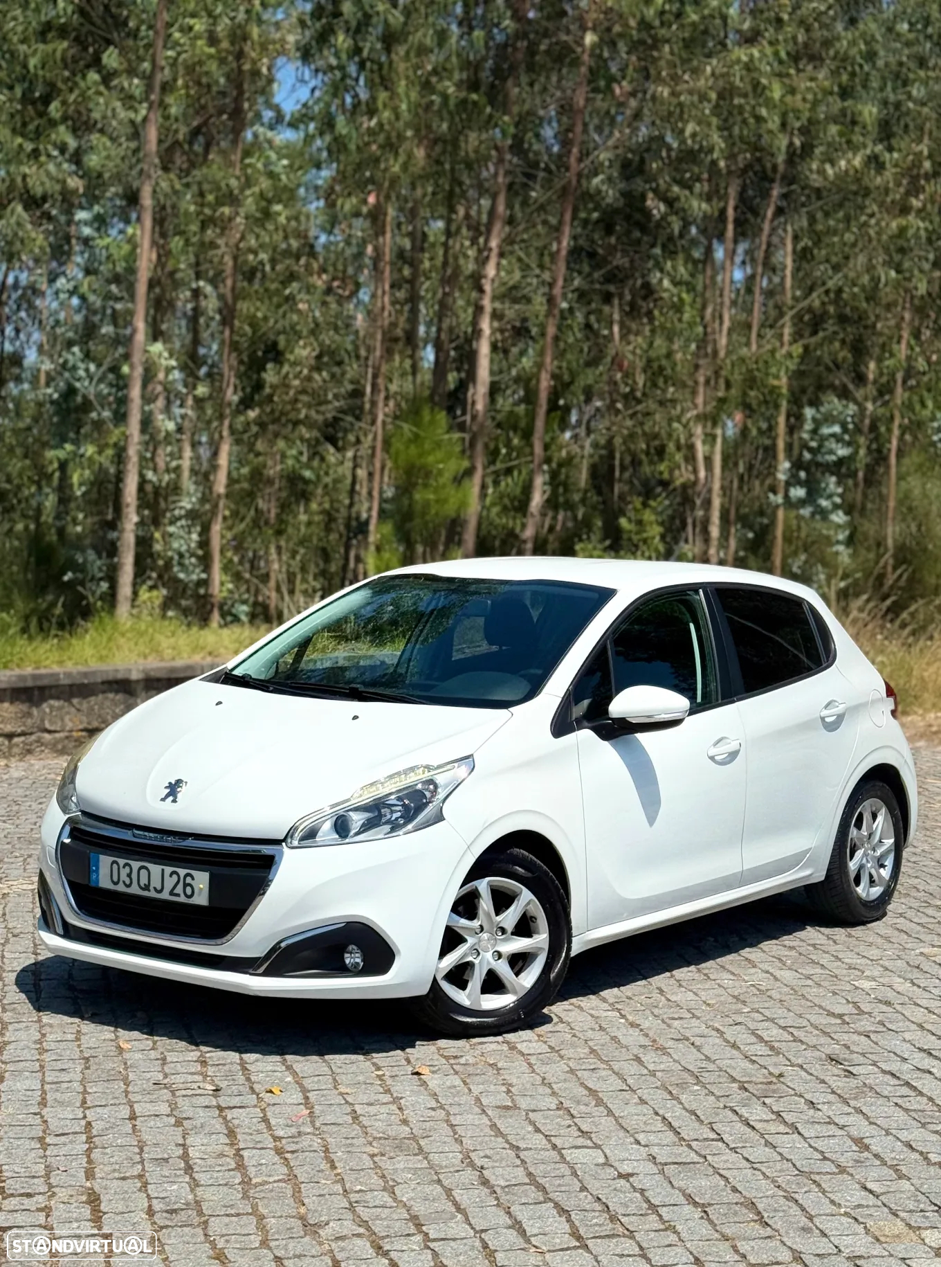Peugeot 208 1.2 PureTech Allure - 3