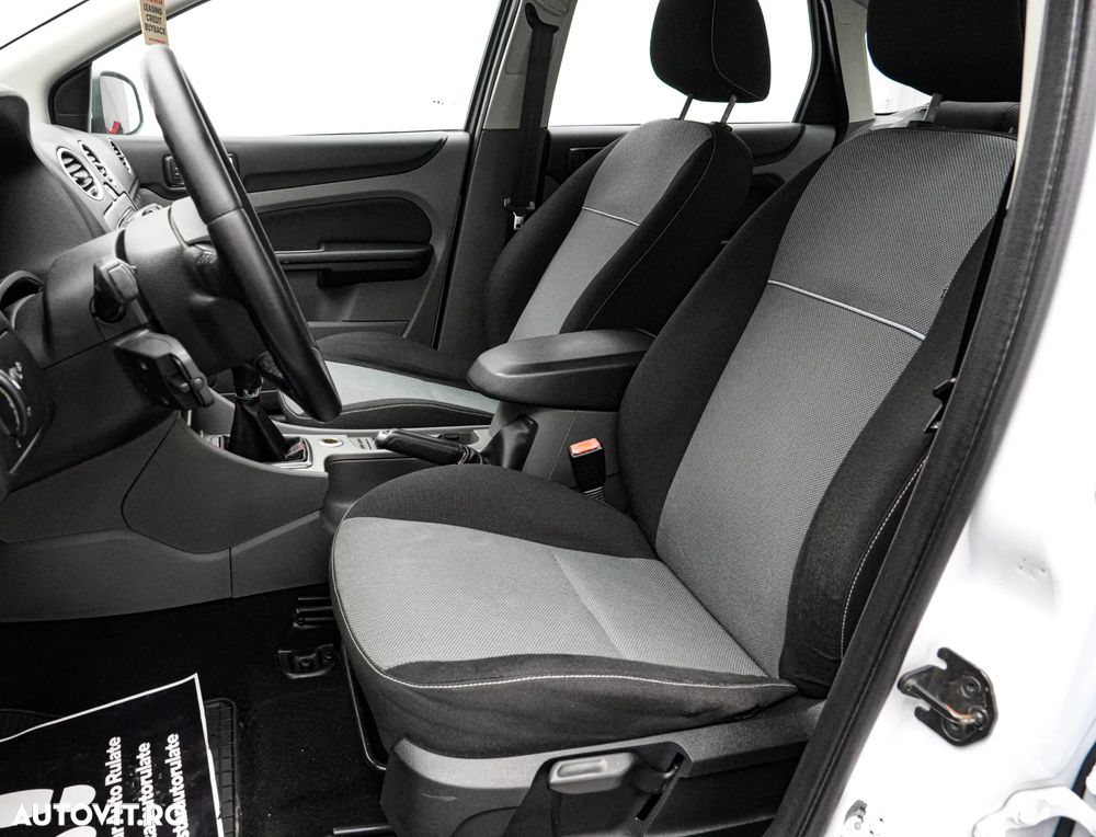 Ford Focus 1.6 TDCi Anniversary - 14